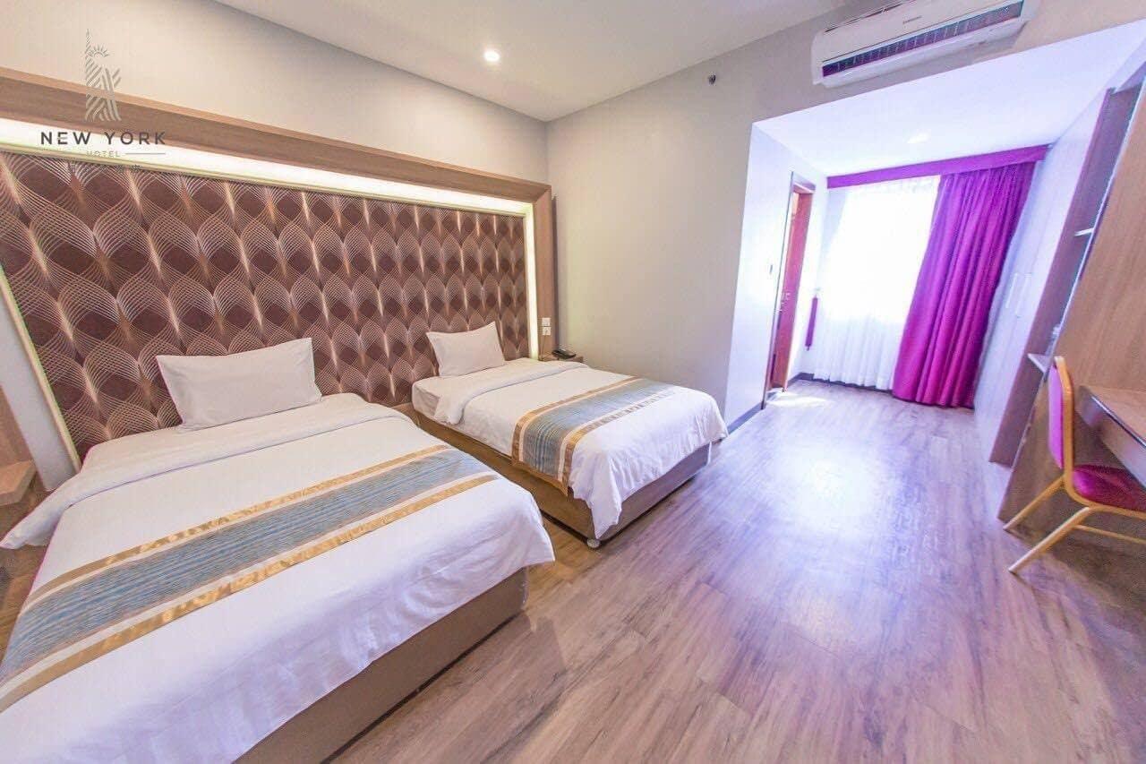 New York Hotel Phnom Penh Bagian luar foto
