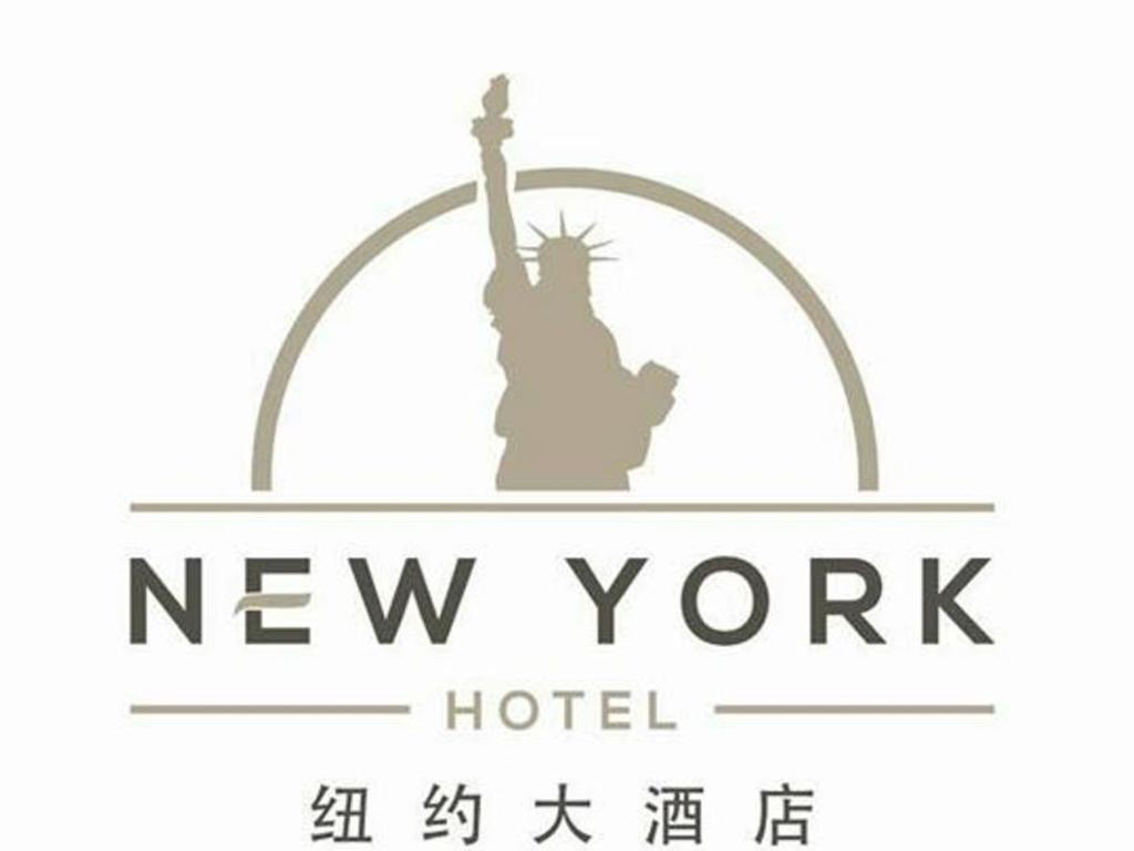 New York Hotel Phnom Penh Bagian luar foto